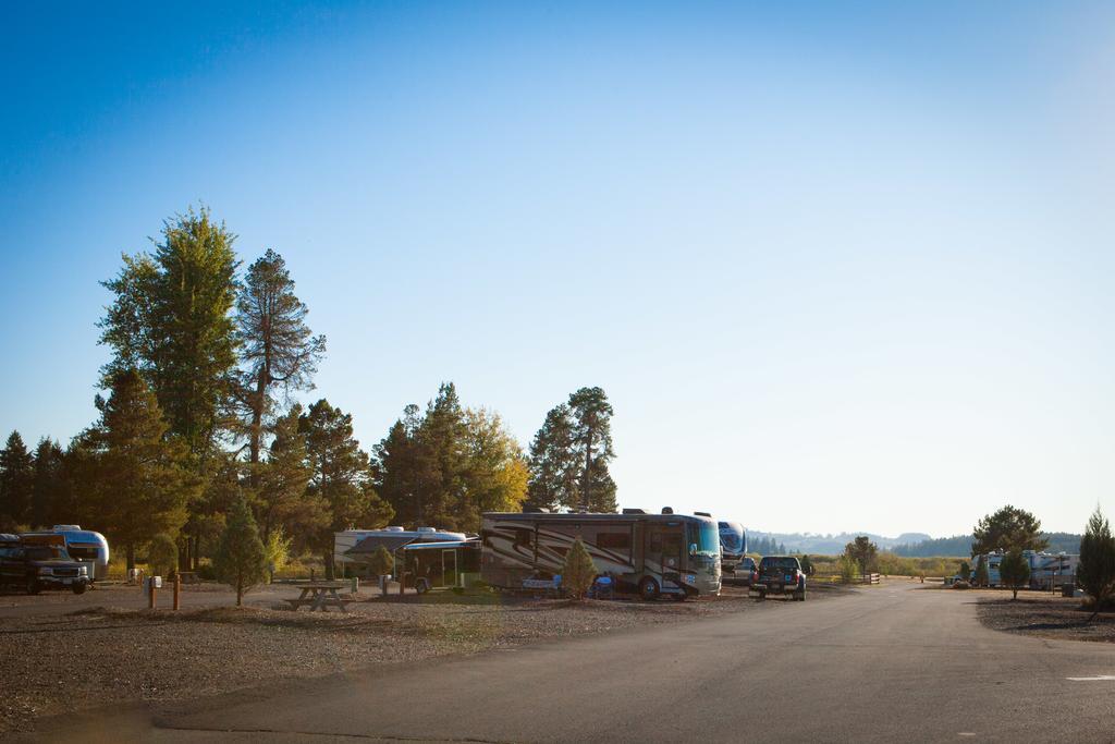 Silver Cove Rv Resort Silver Lake Exterior photo